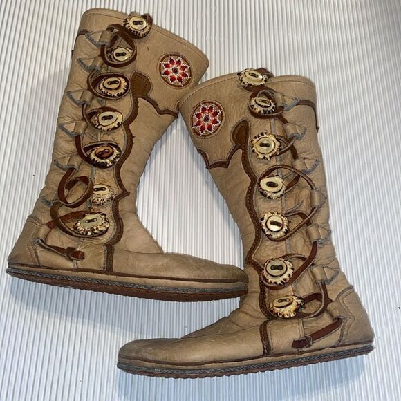 Custom Moccasin boots antler button lace closure Native American bead work 7.5 - Picture 1 of 14